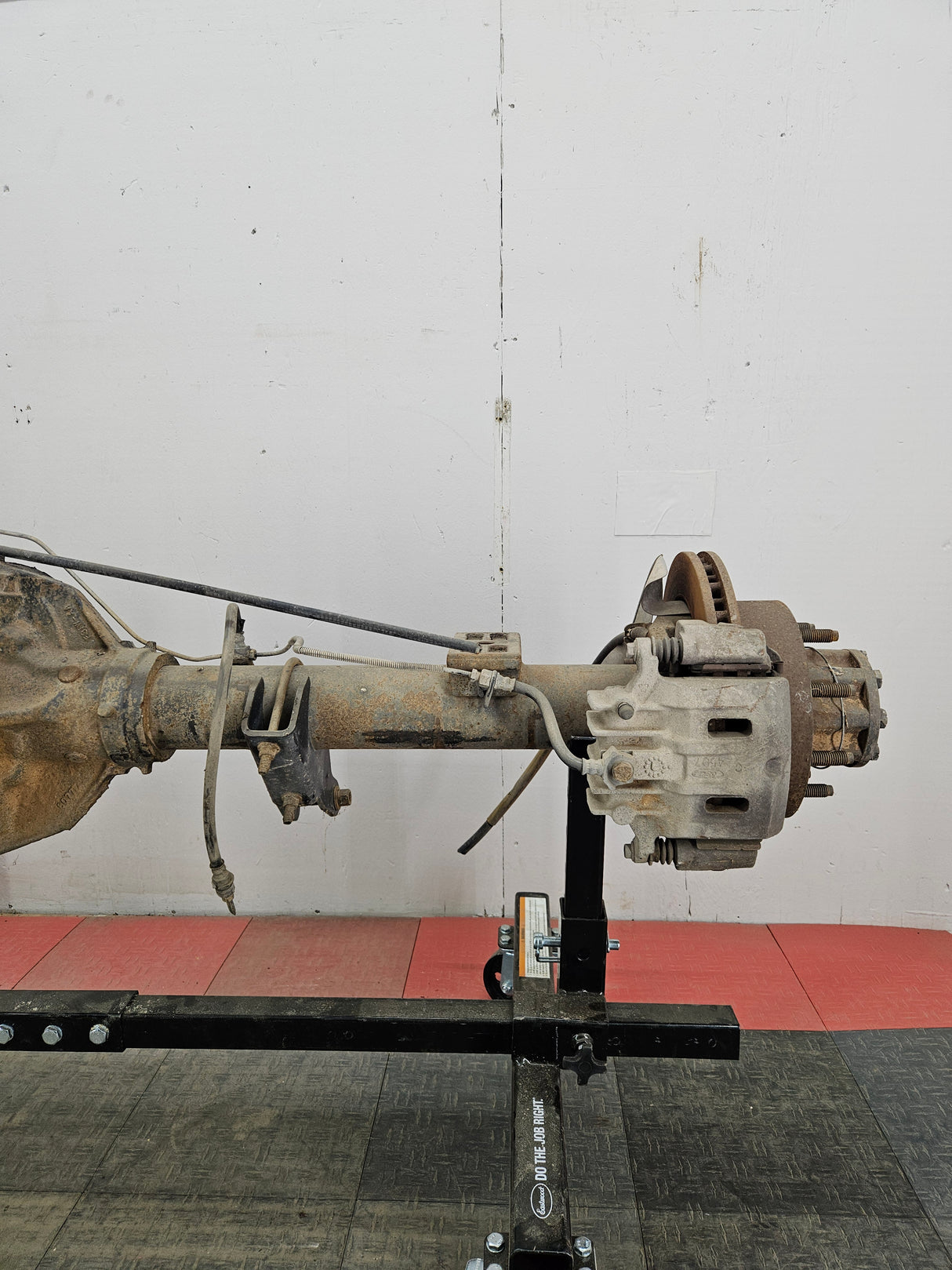 1999-2001 Ford Super Duty F250 F350 SRW Rear Axle 3.73 Ratio