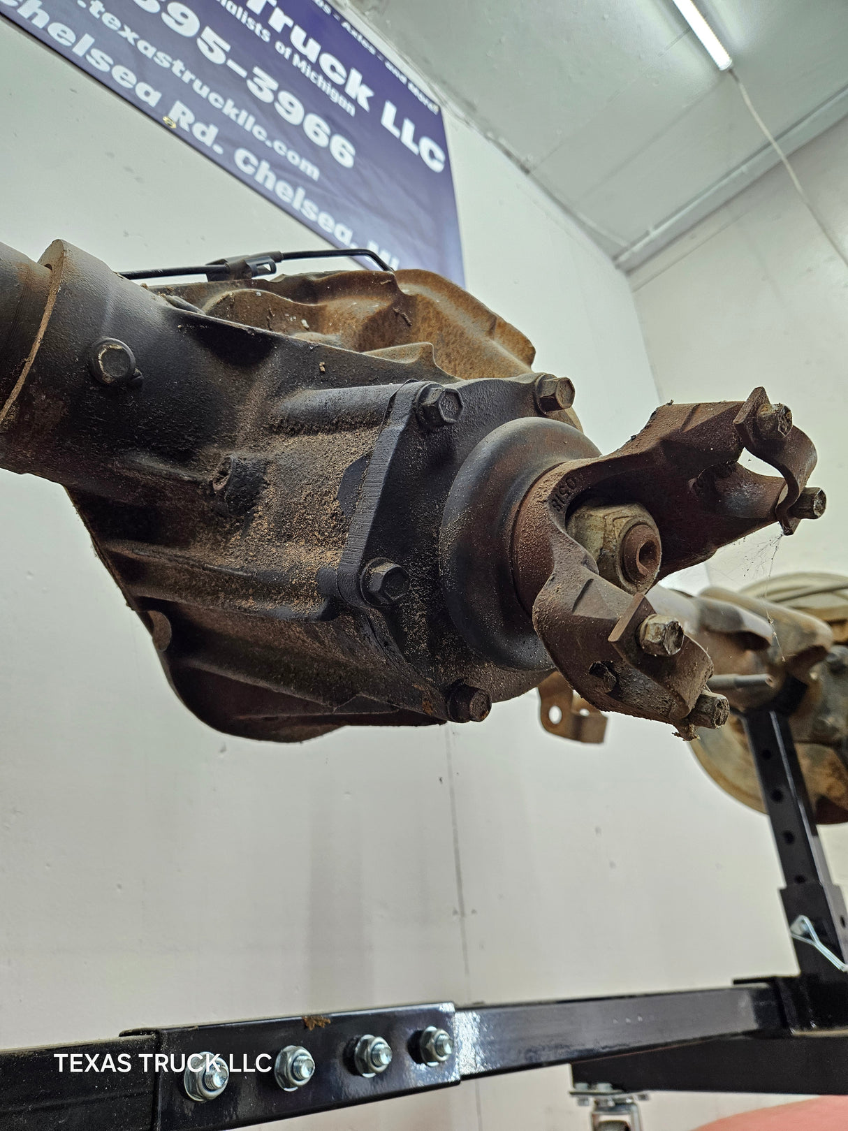 2008-2010 Chevrolet Silverado / GMC Sierra 2500 2500HD 3500HD Rear Axle 3.73 10.5"