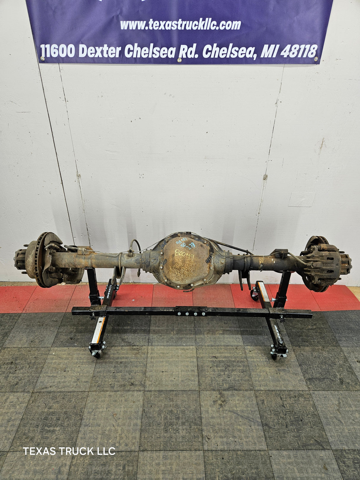 1999-2001 Ford Super Duty F250 F350 SRW Rear Axle 3.73 Ratio