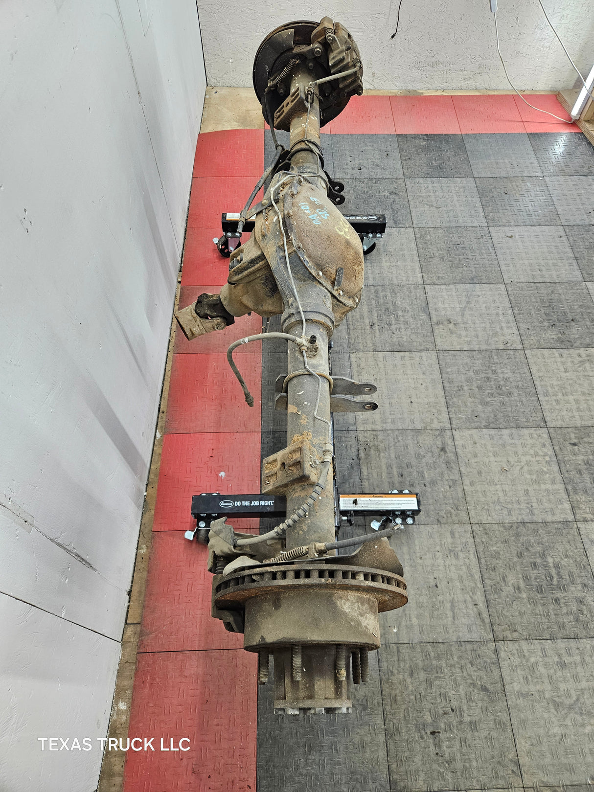 1999-2001 Ford Super Duty F250 F350 SRW Rear Axle 3.73 Ratio
