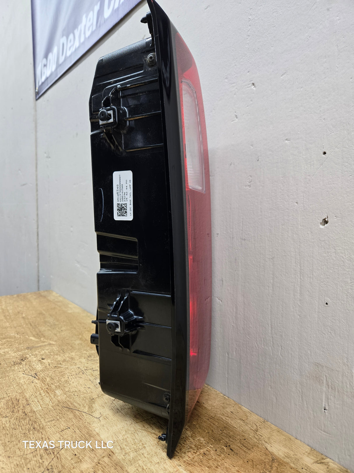 2019-2023 GMC Sierra 1500 2500 3500 HD LH Driver Side Tail Light 85105348