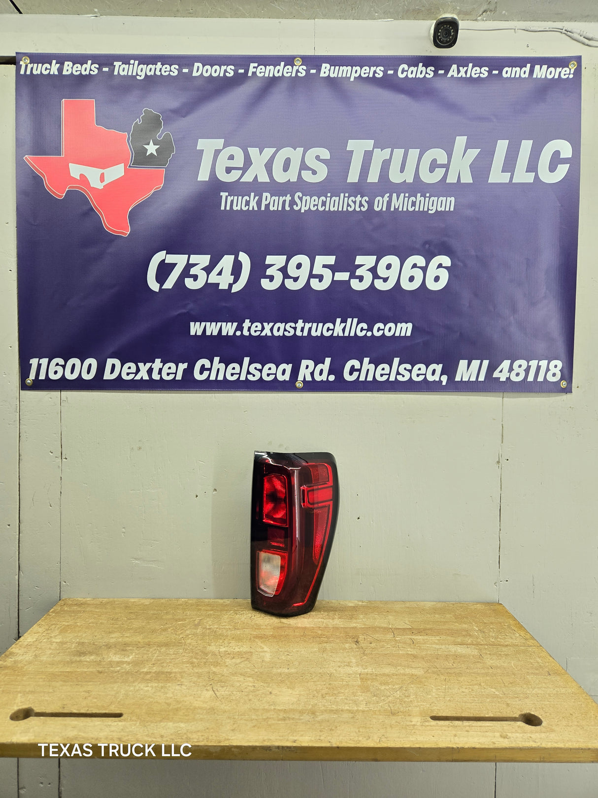 2019-2023 GMC Sierra 1500 2500 3500 HD RH Passenger Side Tail Light 85105349