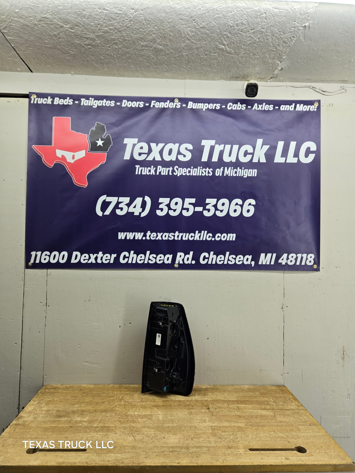 2019-2023 GMC Sierra 1500 2500 3500 HD RH Passenger Side Tail Light 85105349