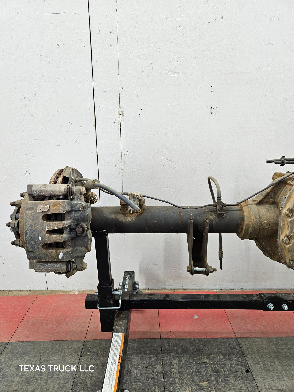 2005-2010 Ford Super Duty F250 F350 SRW Rear Axle 3.55 Gear Ratio 162k miles