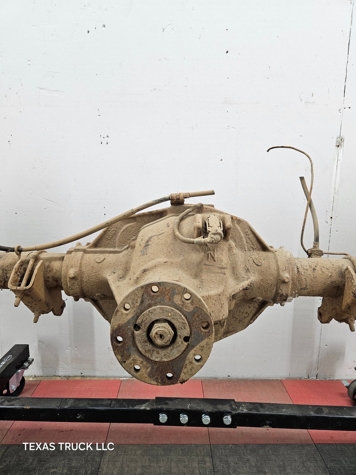 2002-2004 Ford Super Duty F250 F350 SRW Rear Axle 3.73 Gear Ratio
