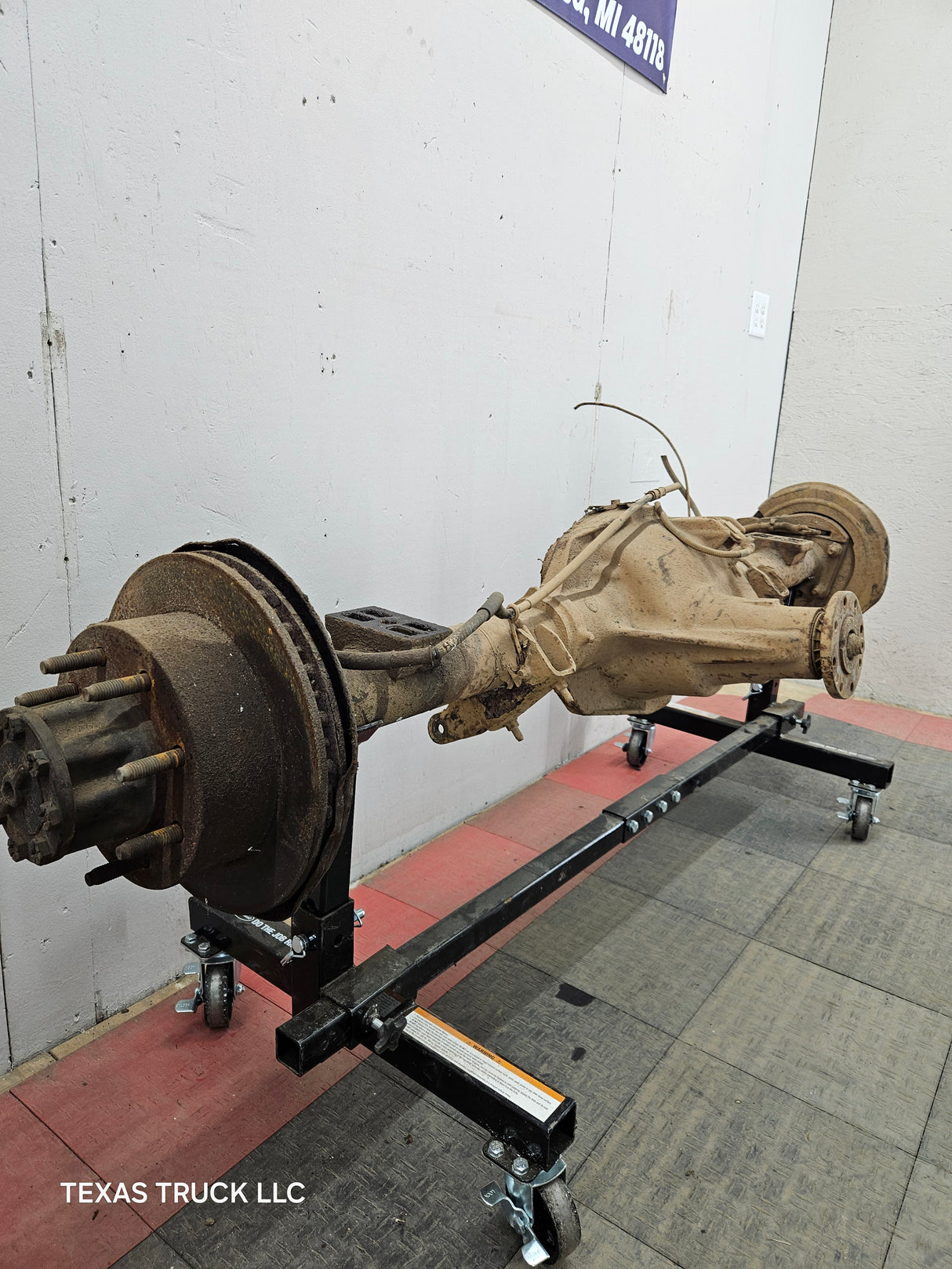2002-2004 Ford Super Duty F250 F350 SRW Rear Axle 3.73 Gear Ratio