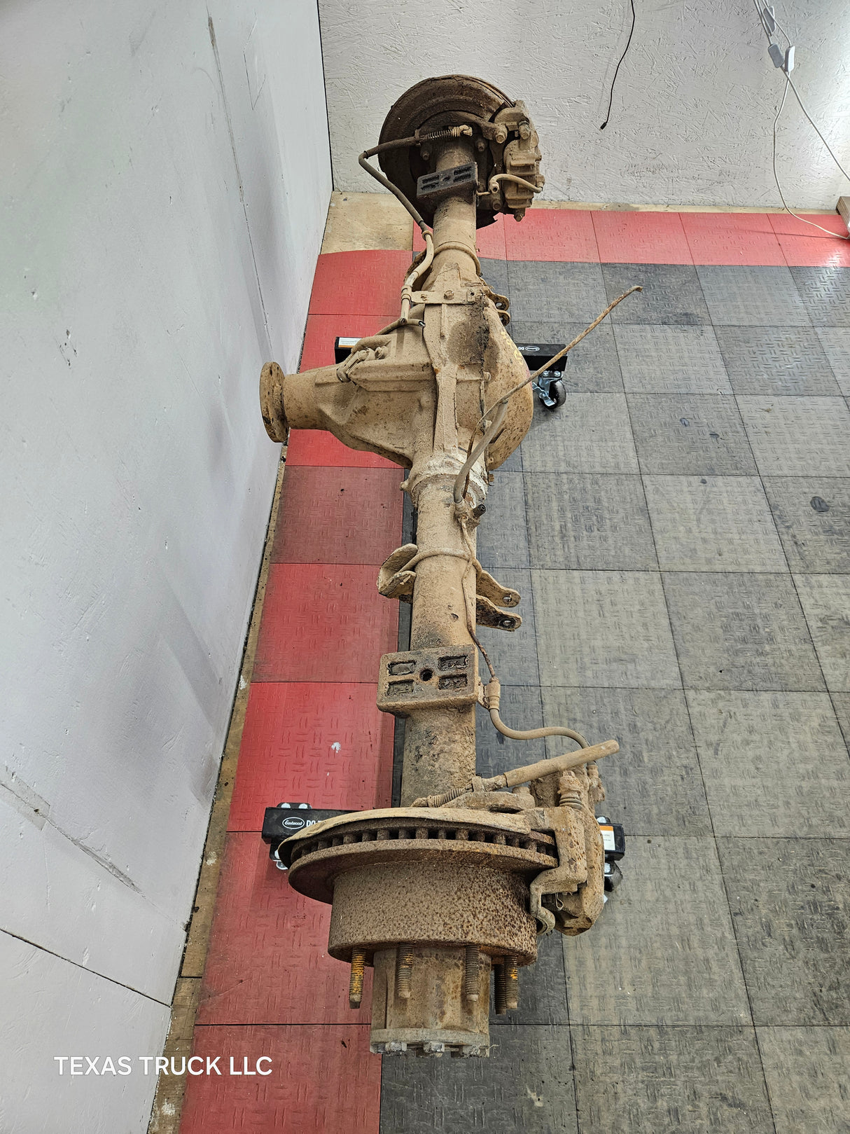 2002-2004 Ford Super Duty F250 F350 SRW Rear Axle 3.73 Gear Ratio