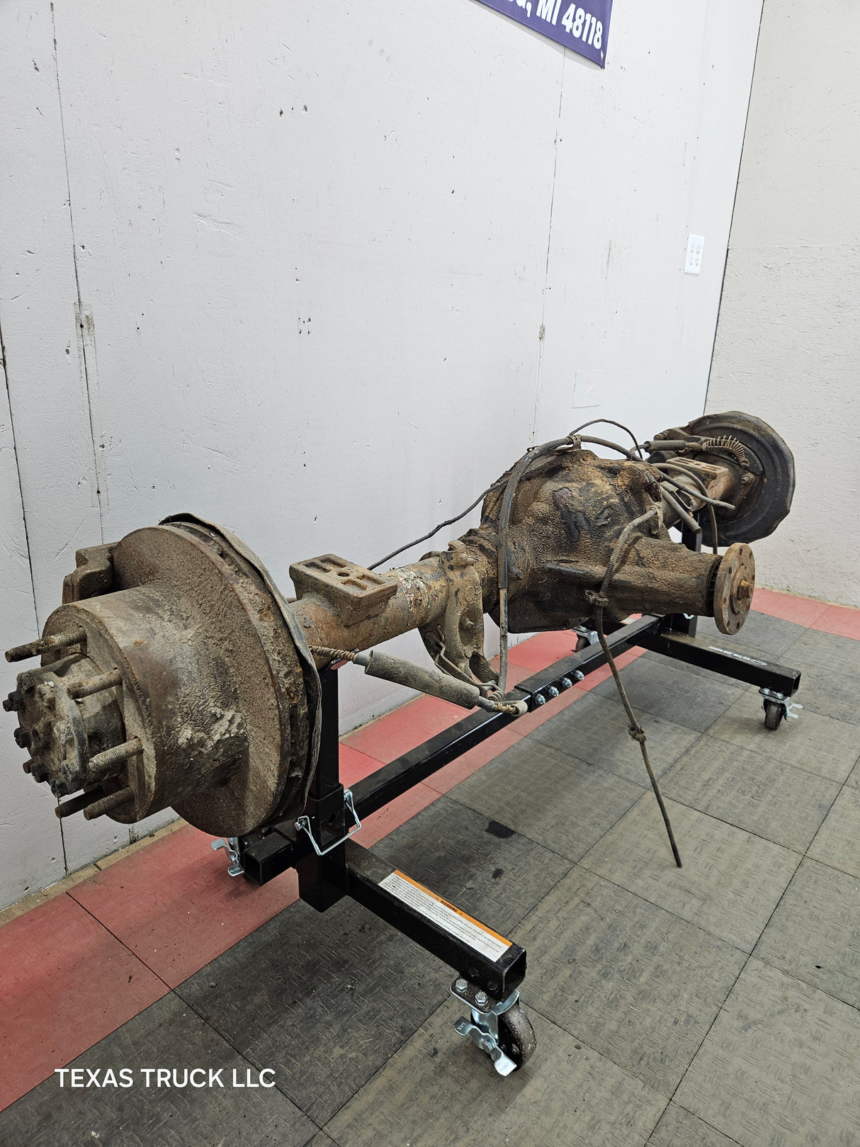 2005-2010 Ford Super Duty F250 F350 SRW Rear Axle 3.73 Gear Ratio 228k miles