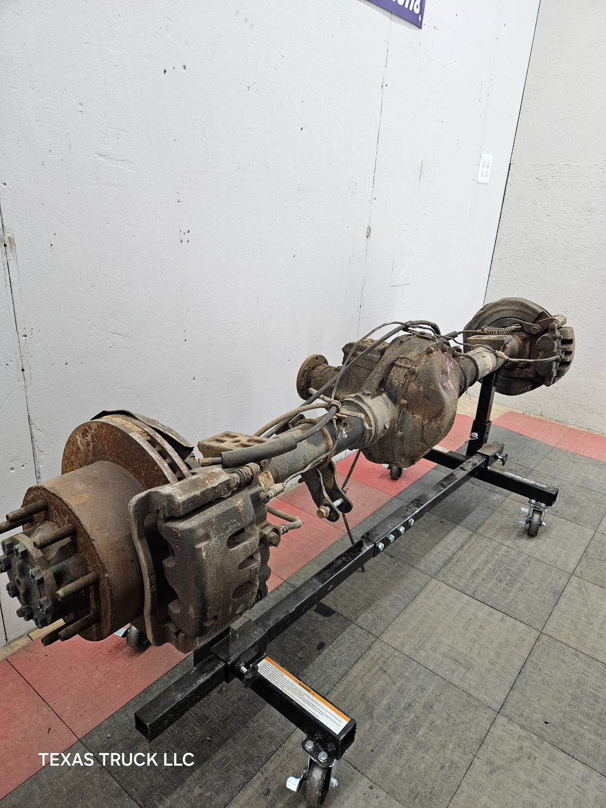 2005-2010 Ford Super Duty F250 F350 SRW Rear Axle 3.73 Gear Ratio 228k miles