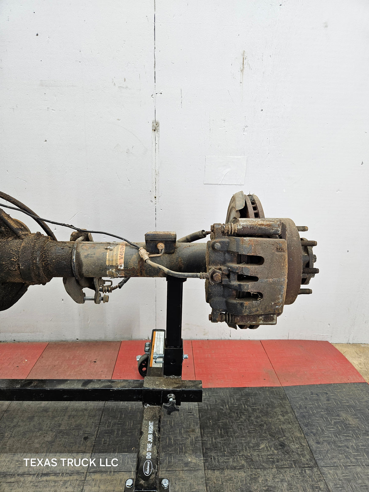 2005-2010 Ford Super Duty F250 F350 SRW Rear Axle 3.73 Gear Ratio 228k miles