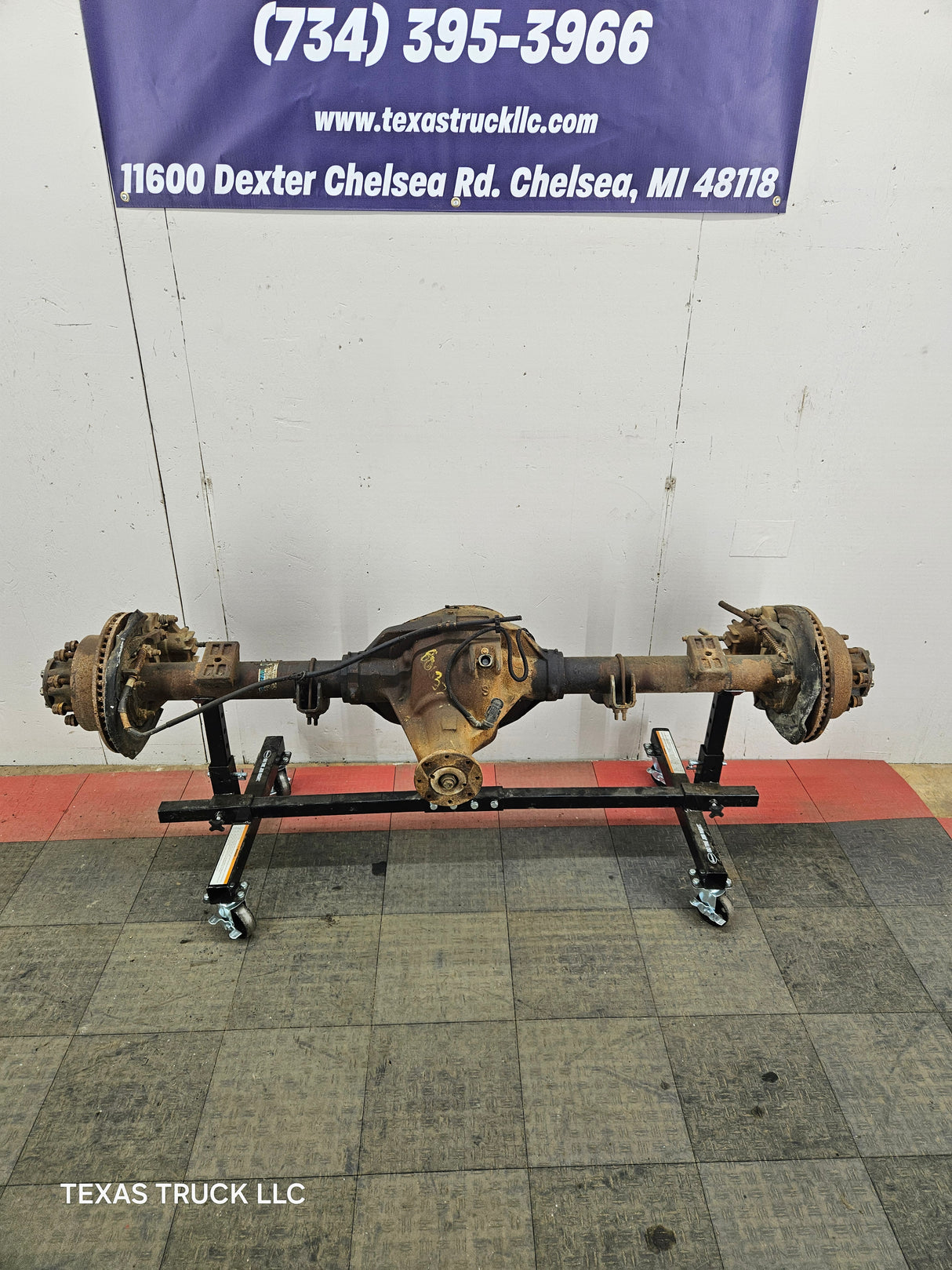 2002-2004 Ford Super Duty F250 F350 SRW Rear Axle 3.73 Gear Ratio