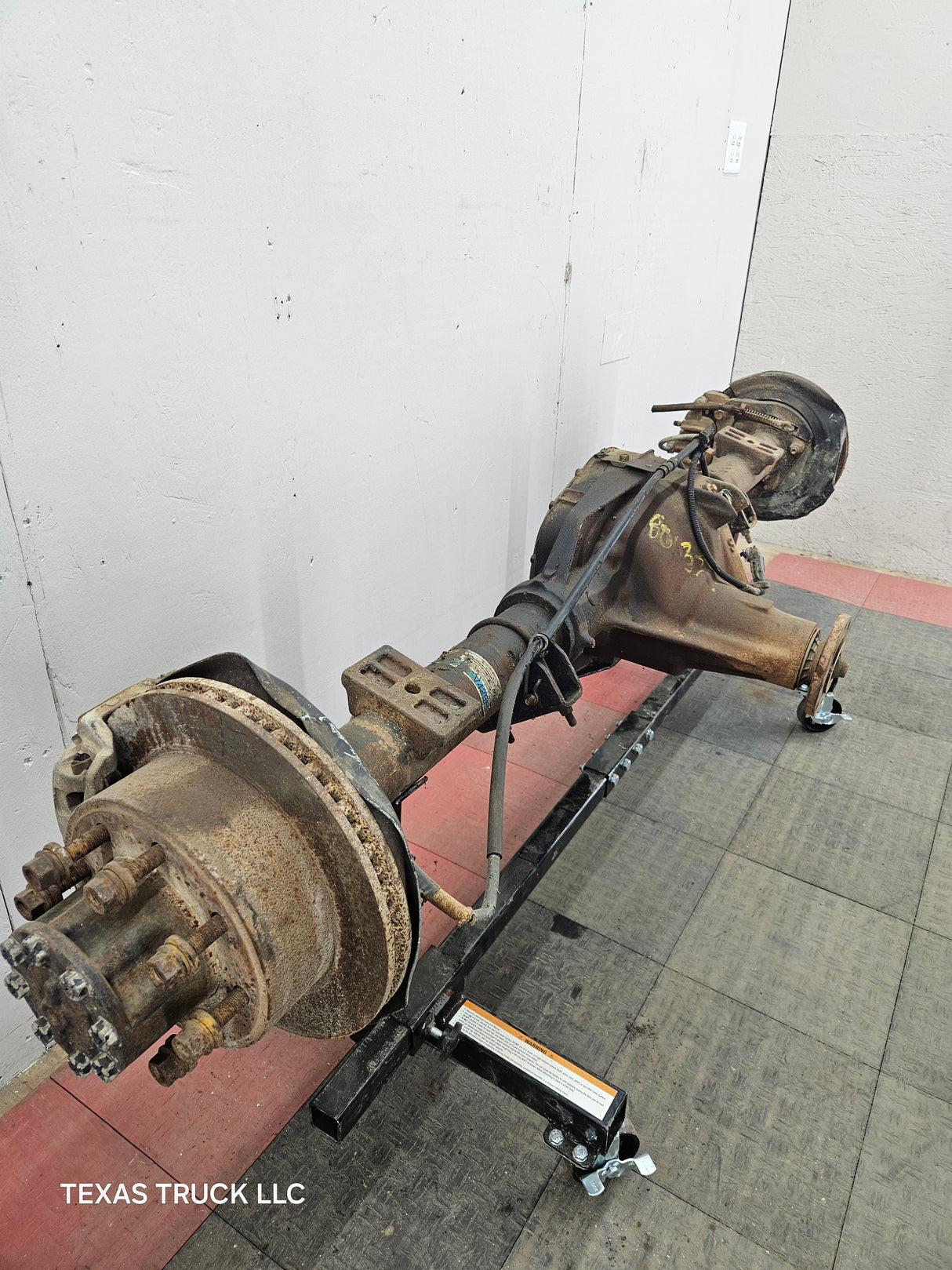 2002-2004 Ford Super Duty F250 F350 SRW Rear Axle 3.73 Gear Ratio