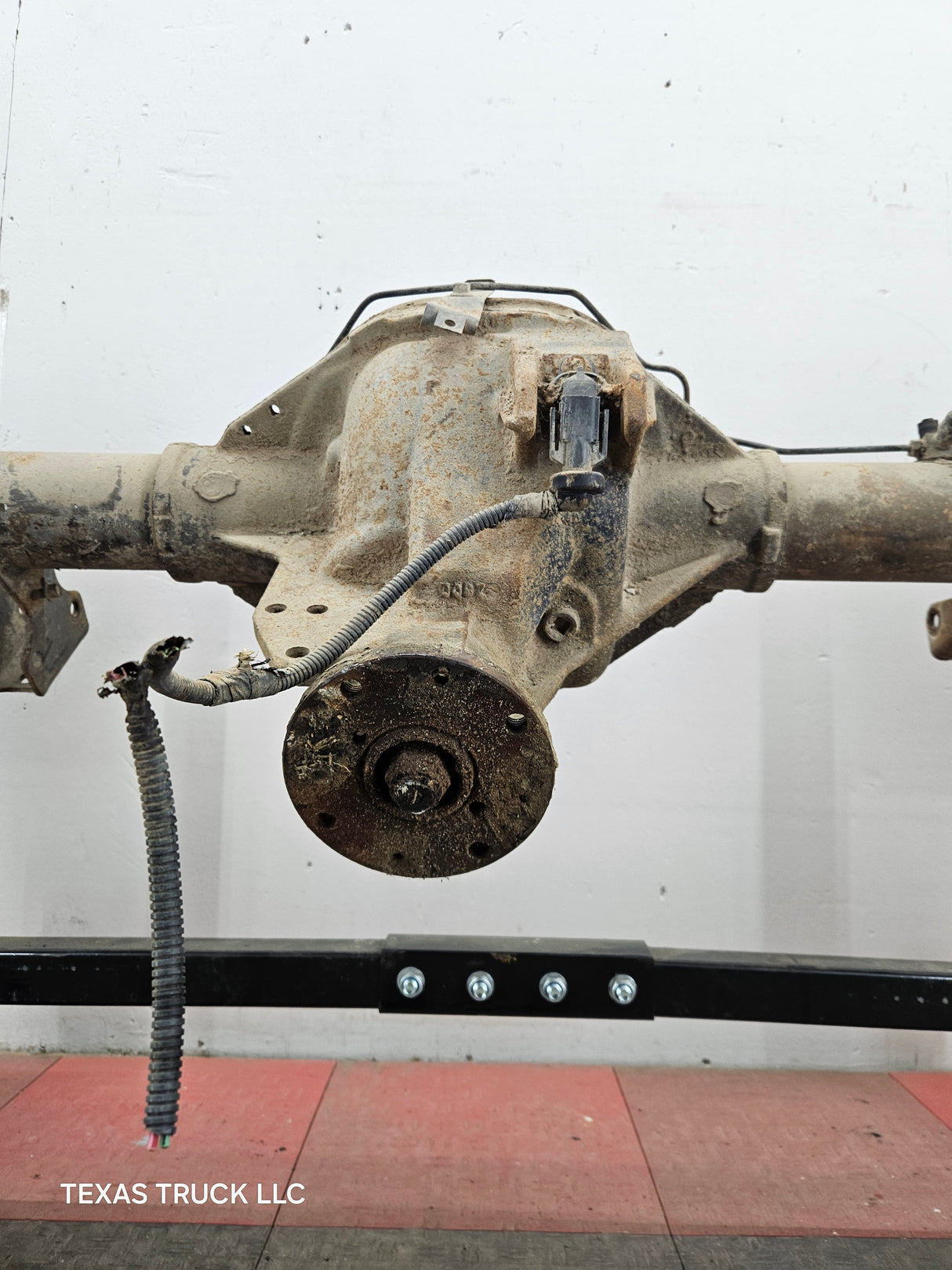 1997-1999 Ford F150 Rear Axle 3.55 Gear Ratio 129k miles