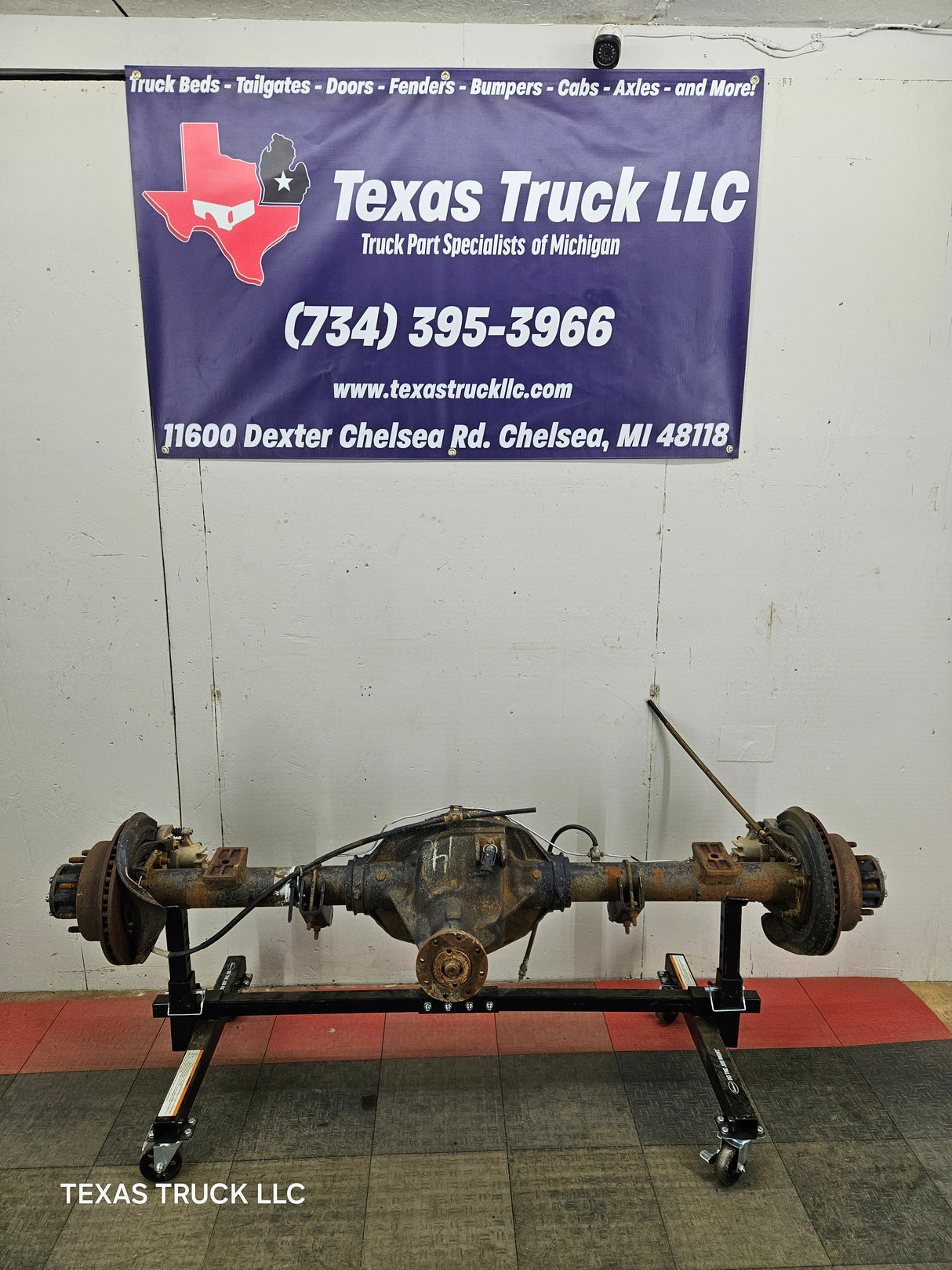 2002-2004 Ford Super Duty F250 F350 SRW Rear Axle 3.73 Gear Ratio