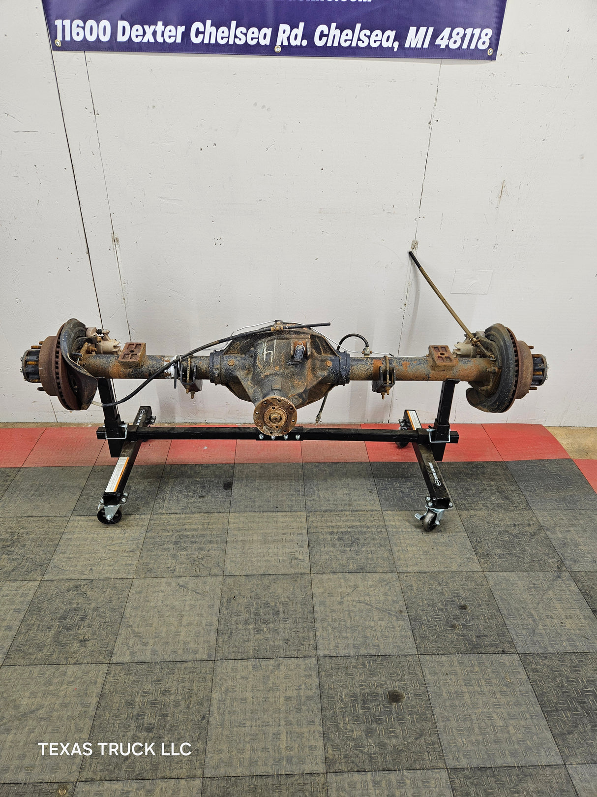 2002-2004 Ford Super Duty F250 F350 SRW Rear Axle 3.73 Gear Ratio