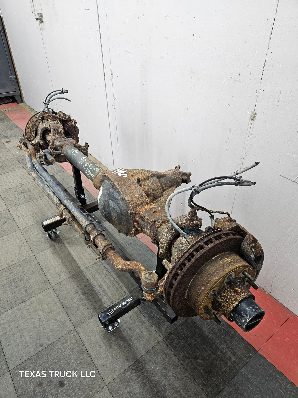 1999-2004 Ford Super Duty F250 F350 SRW Front Axle 4.10 Gear Ratio