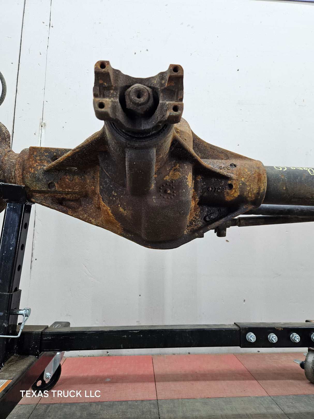 1999-2004 Ford Super Duty F250 F350 SRW Front Axle 4.10 Gear Ratio