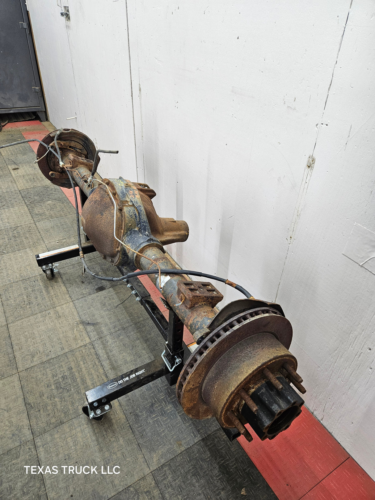 1999-2001 Ford Super Duty F250 F350 SRW Rear Axle - Part Out