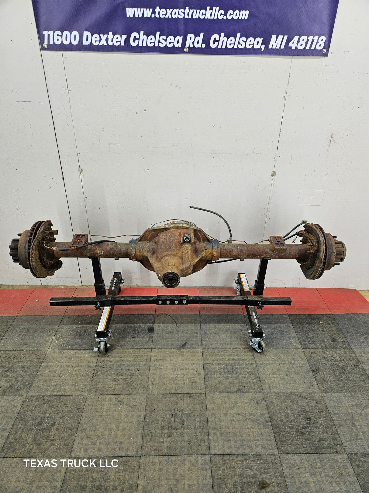 1999-2001 Ford Super Duty F250 F350 SRW Rear Axle - Part Out