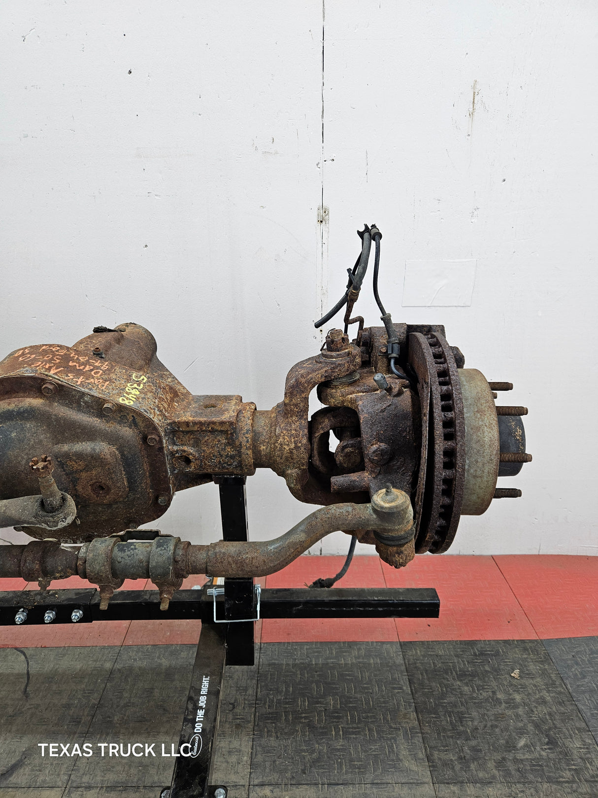 1999-2004 Ford Super Duty F250 F350 SRW Front Axle - For Parts, Part Out