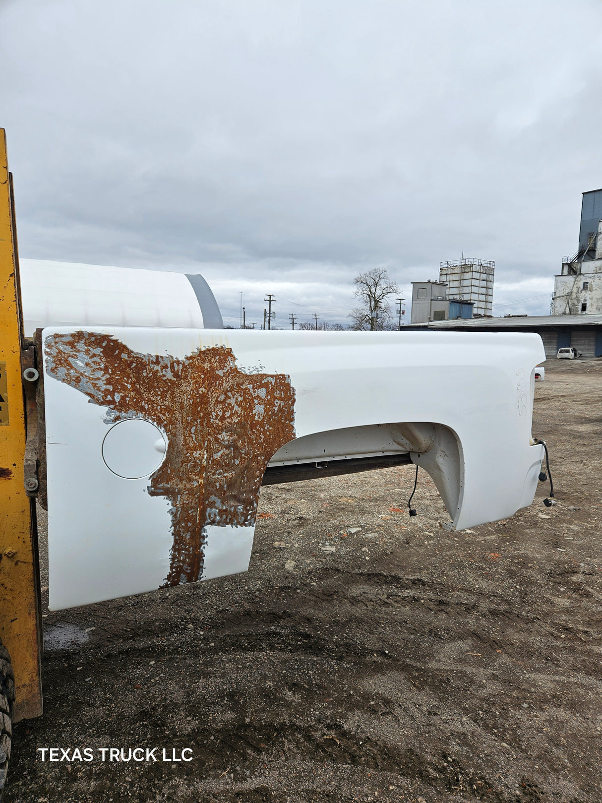 2007-2013 Chevrolet Silverado 1500 2500 3500 HD 6' 6" Short Truck Bed