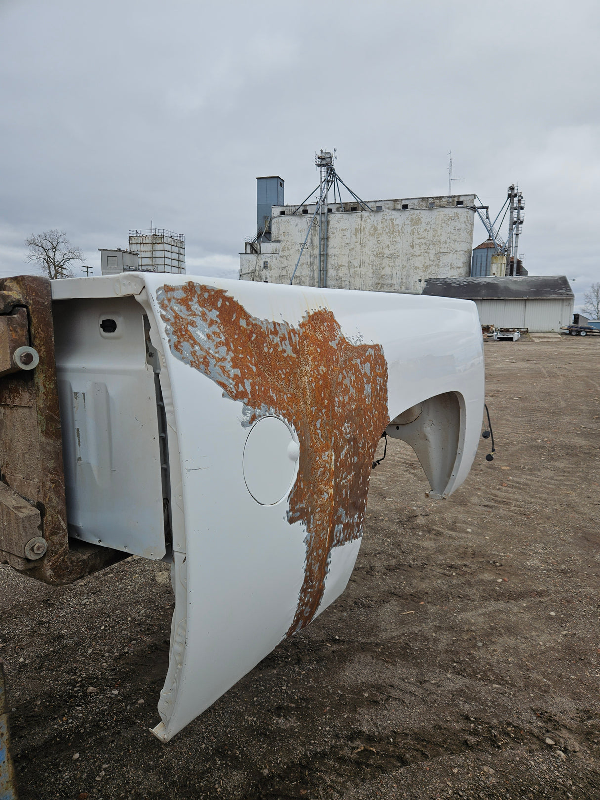 2007-2013 Chevrolet Silverado 1500 2500 3500 HD 6' 6" Short Truck Bed