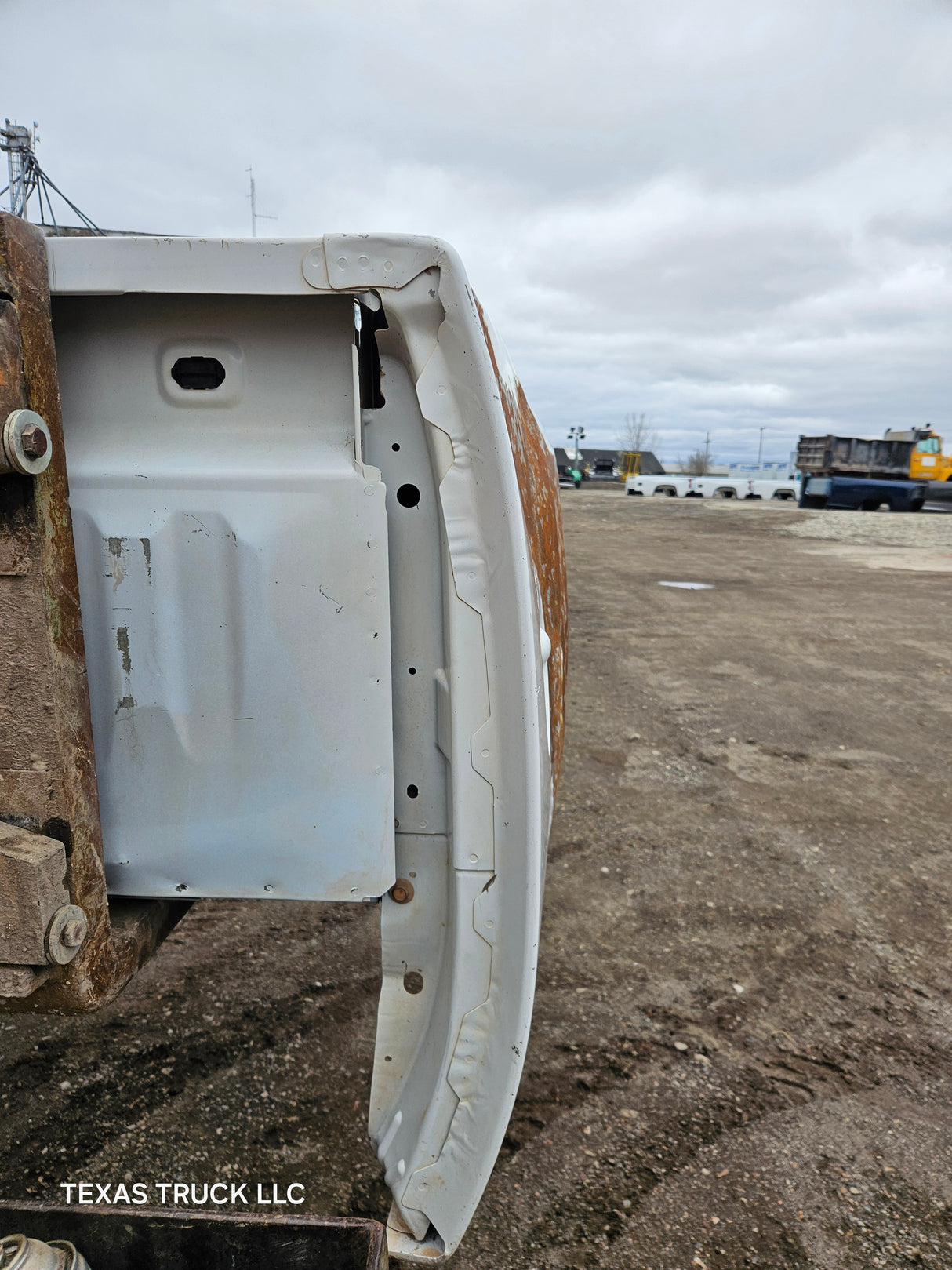 2007-2013 Chevrolet Silverado 1500 2500 3500 HD 6' 6" Short Truck Bed