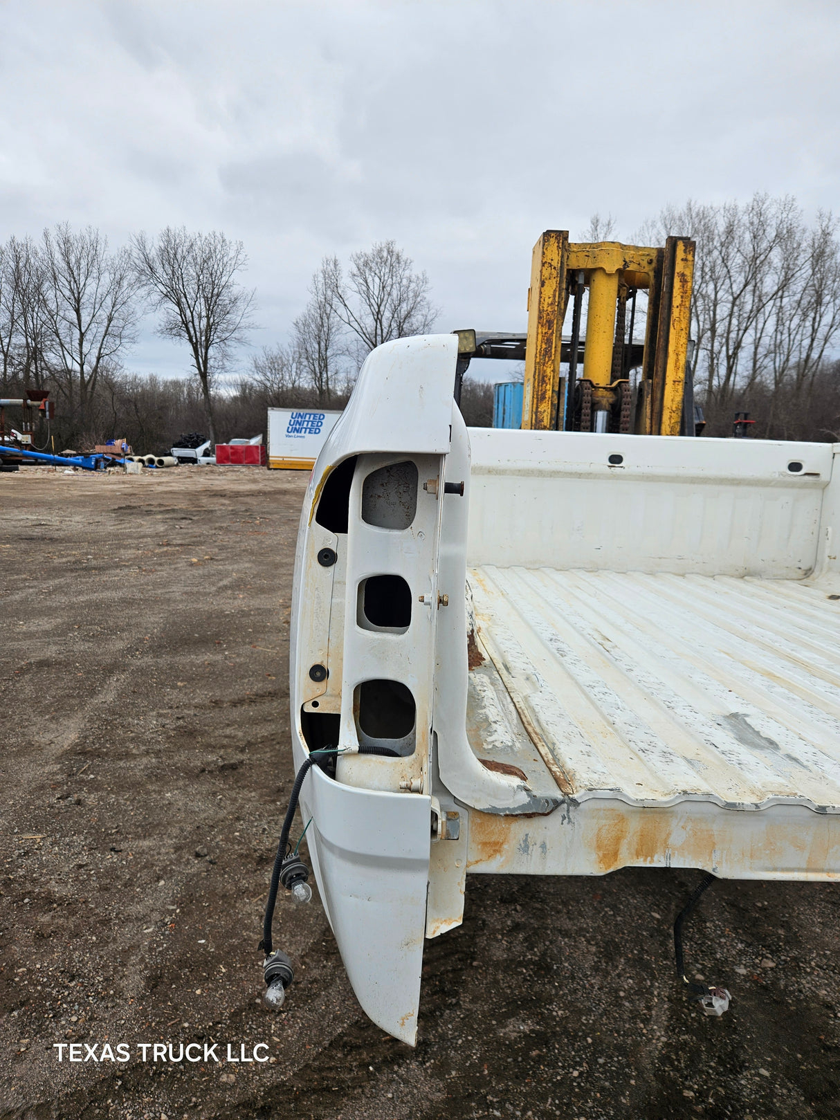 2007-2013 Chevrolet Silverado 1500 2500 3500 HD 6' 6" Short Truck Bed