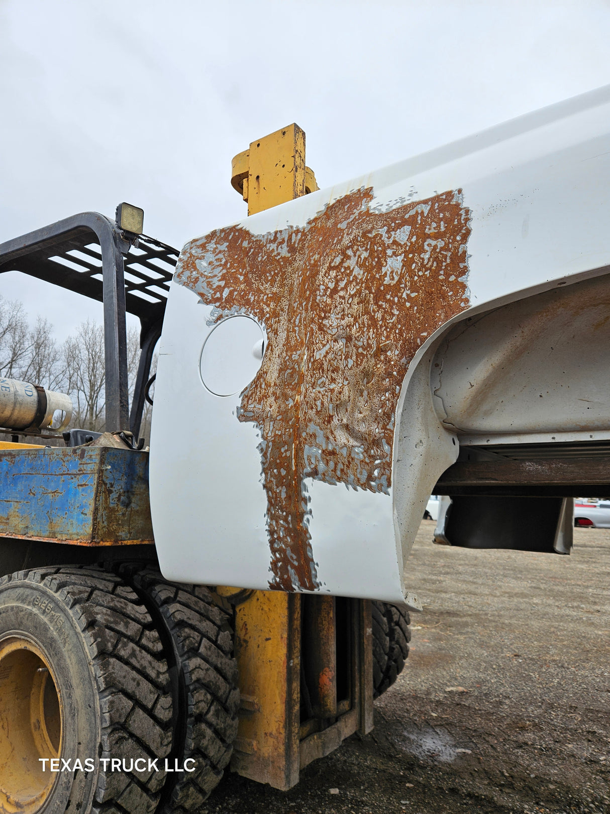 2007-2013 Chevrolet Silverado 1500 2500 3500 HD 6' 6" Short Truck Bed