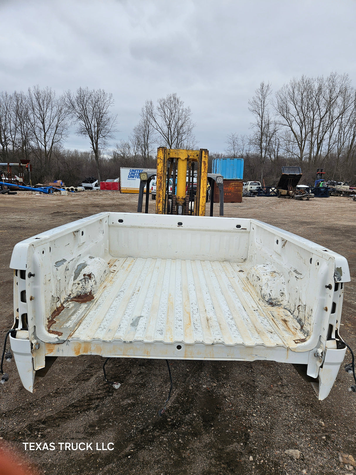 2007-2013 Chevrolet Silverado 1500 2500 3500 HD 6' 6" Short Truck Bed