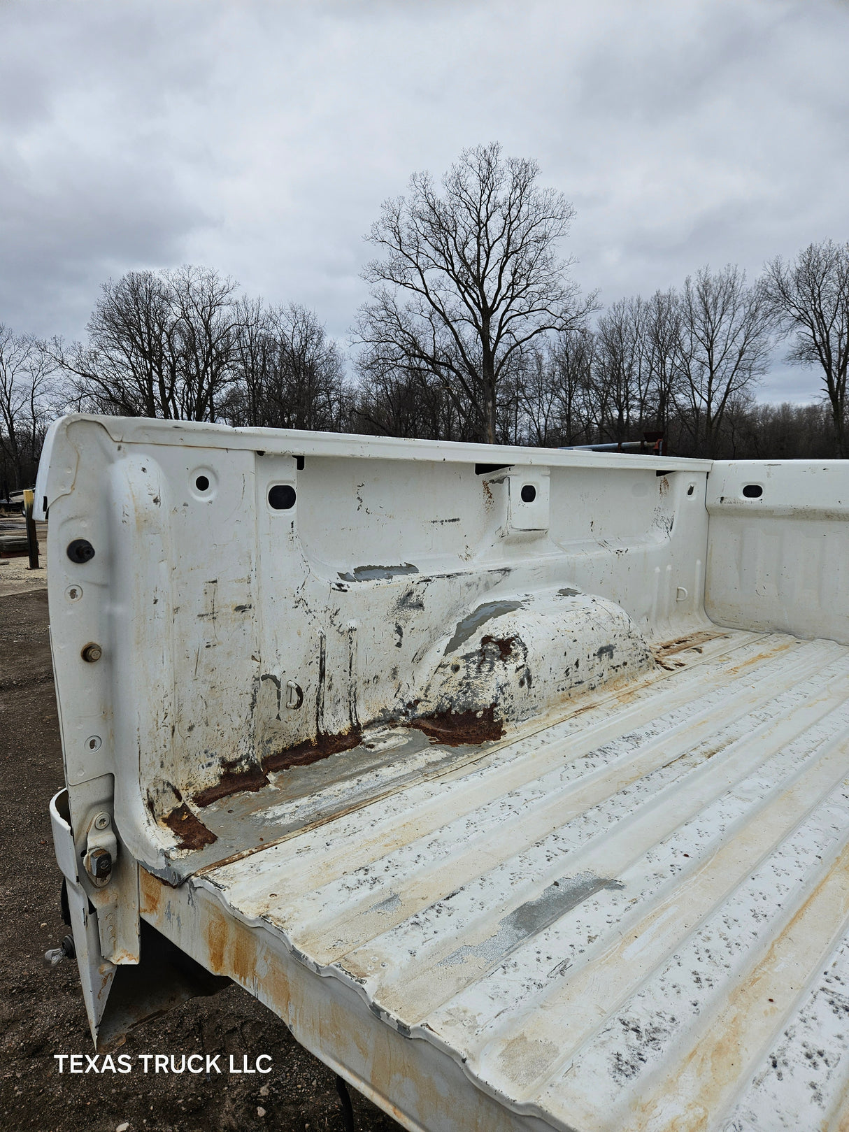 2007-2013 Chevrolet Silverado 1500 2500 3500 HD 6' 6" Short Truck Bed