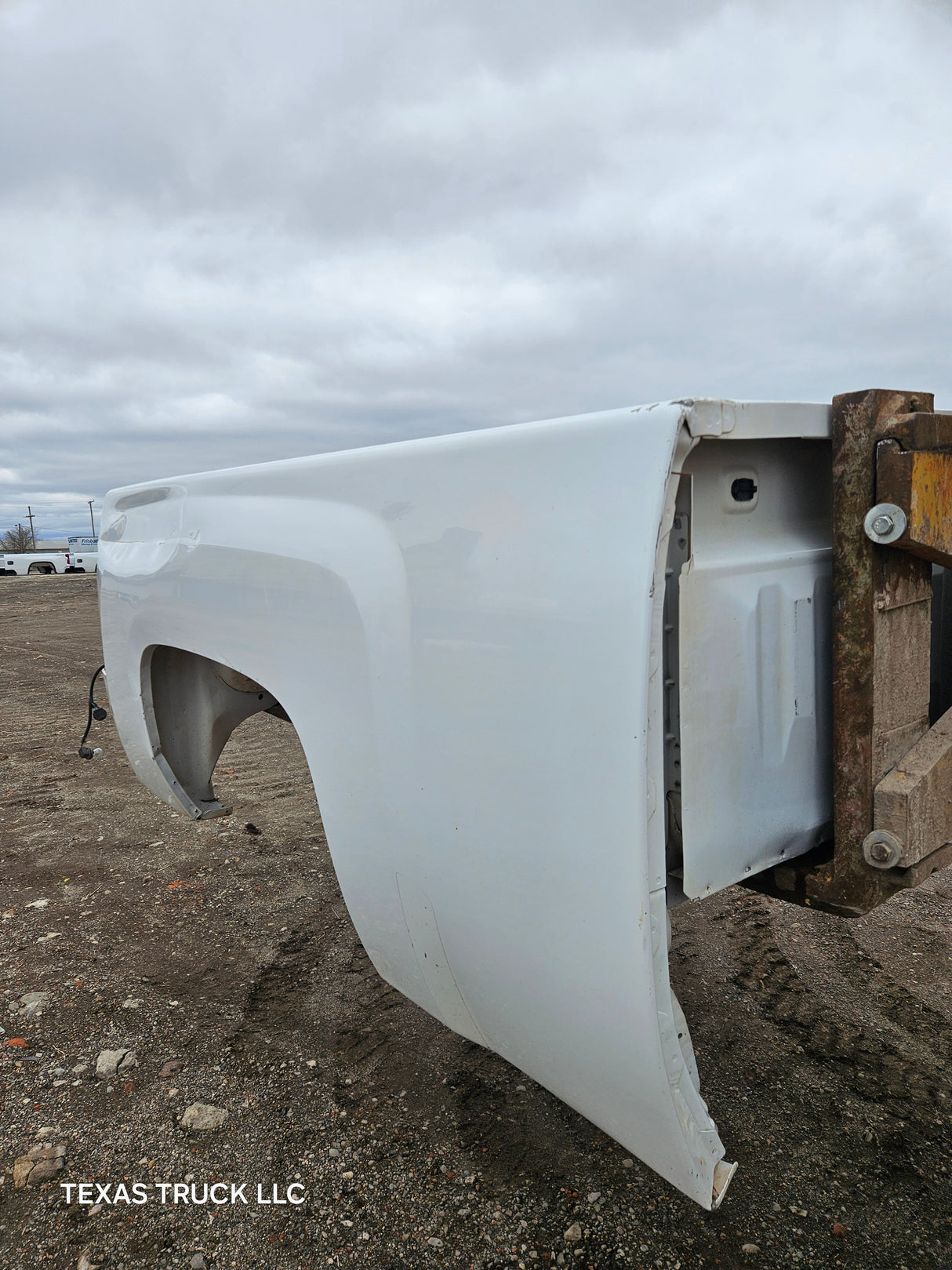 2007-2013 Chevrolet Silverado 1500 2500 3500 HD 6' 6" Short Truck Bed