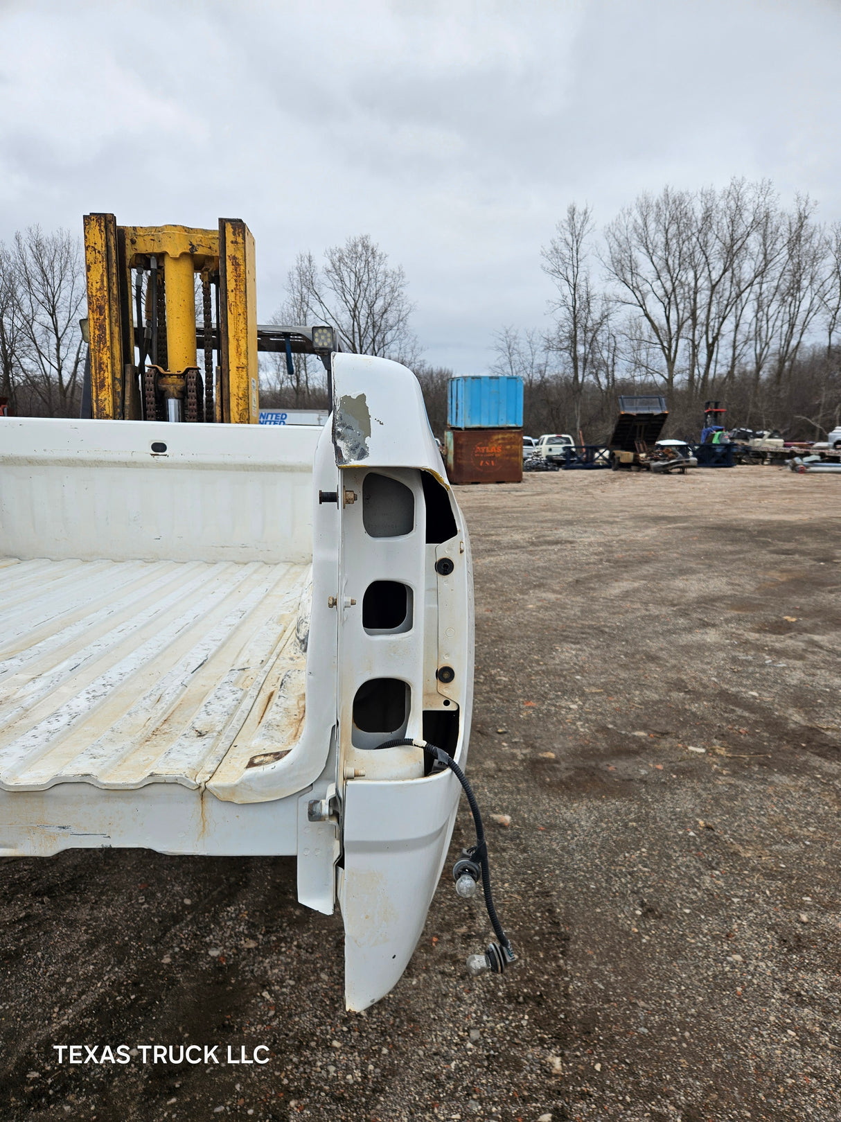 2007-2013 Chevrolet Silverado 1500 2500 3500 HD 6' 6" Short Truck Bed