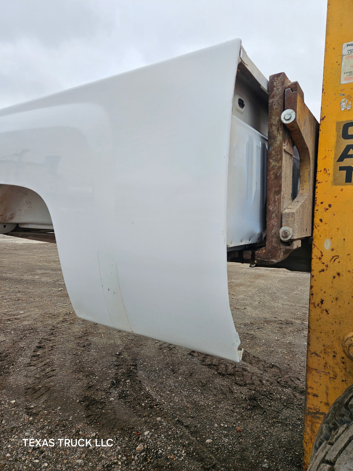 2007-2013 Chevrolet Silverado 1500 2500 3500 HD 6' 6" Short Truck Bed