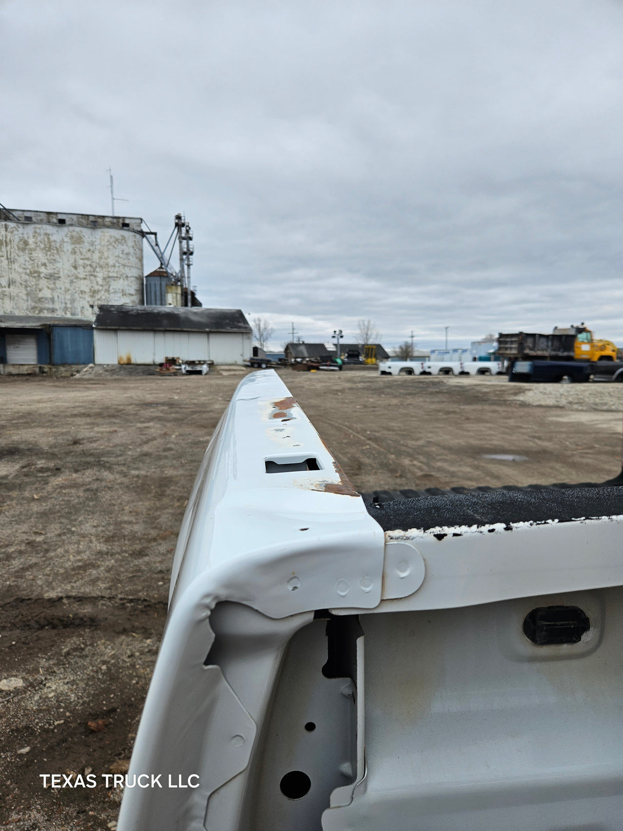 2007-2013 Chevrolet Silverado 1500 2500 3500 HD 6' 6" Short Truck Bed