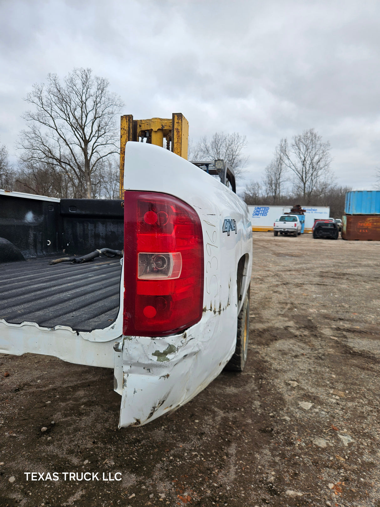 2007-2013 Chevrolet Silverado 1500 2500 3500 HD 6' 6" Short Truck Bed