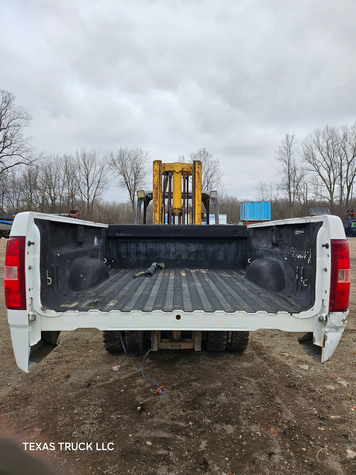 2007-2013 Chevrolet Silverado 1500 2500 3500 HD 6' 6" Short Truck Bed