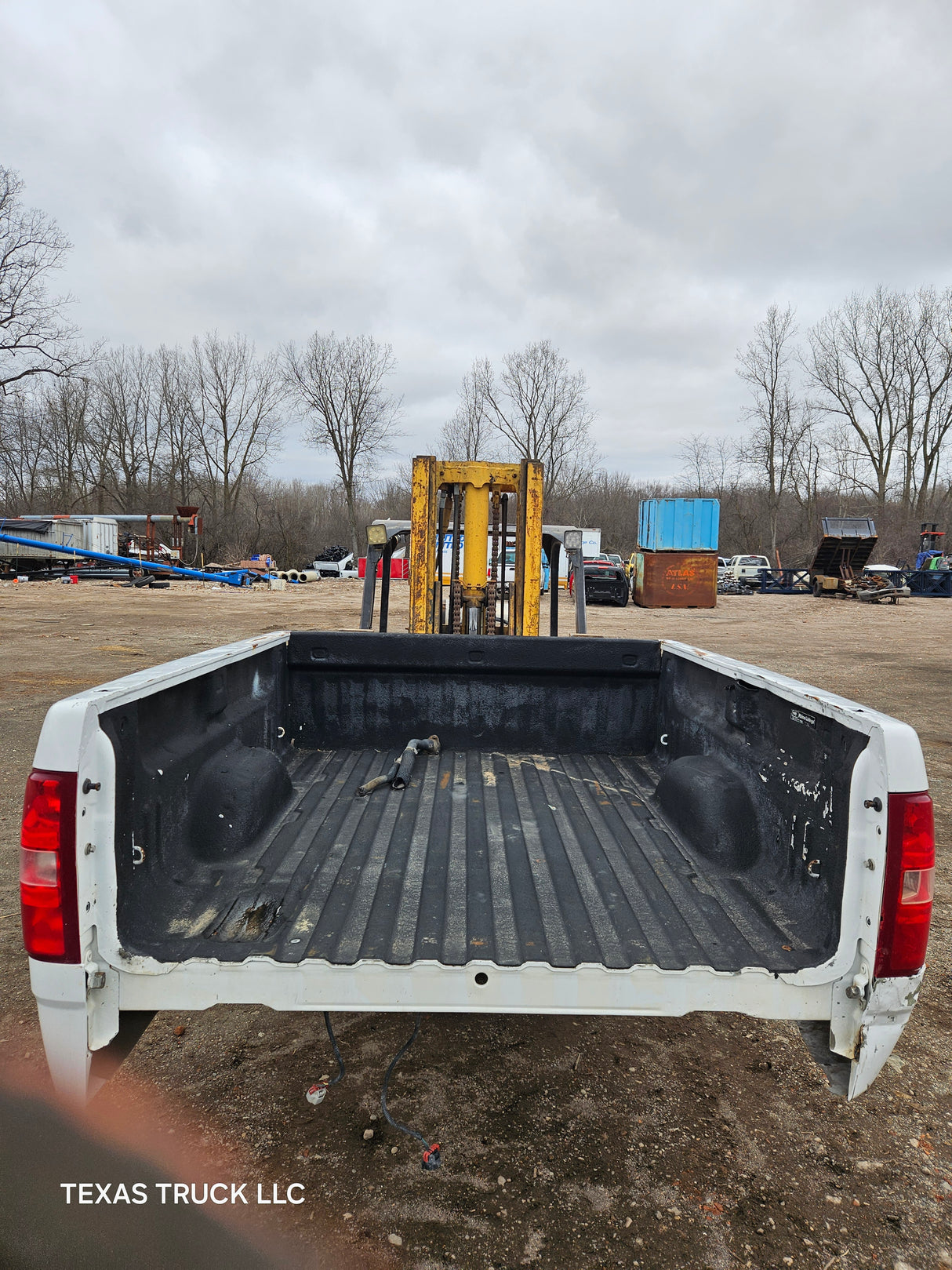 2007-2013 Chevrolet Silverado 1500 2500 3500 HD 6' 6" Short Truck Bed