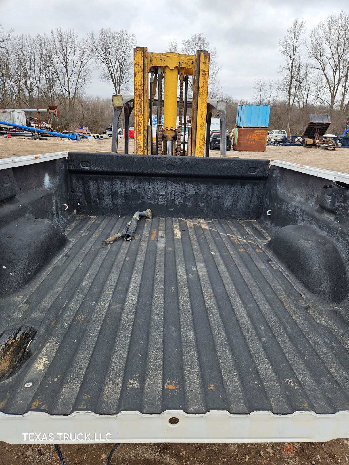 2007-2013 Chevrolet Silverado 1500 2500 3500 HD 6' 6" Short Truck Bed