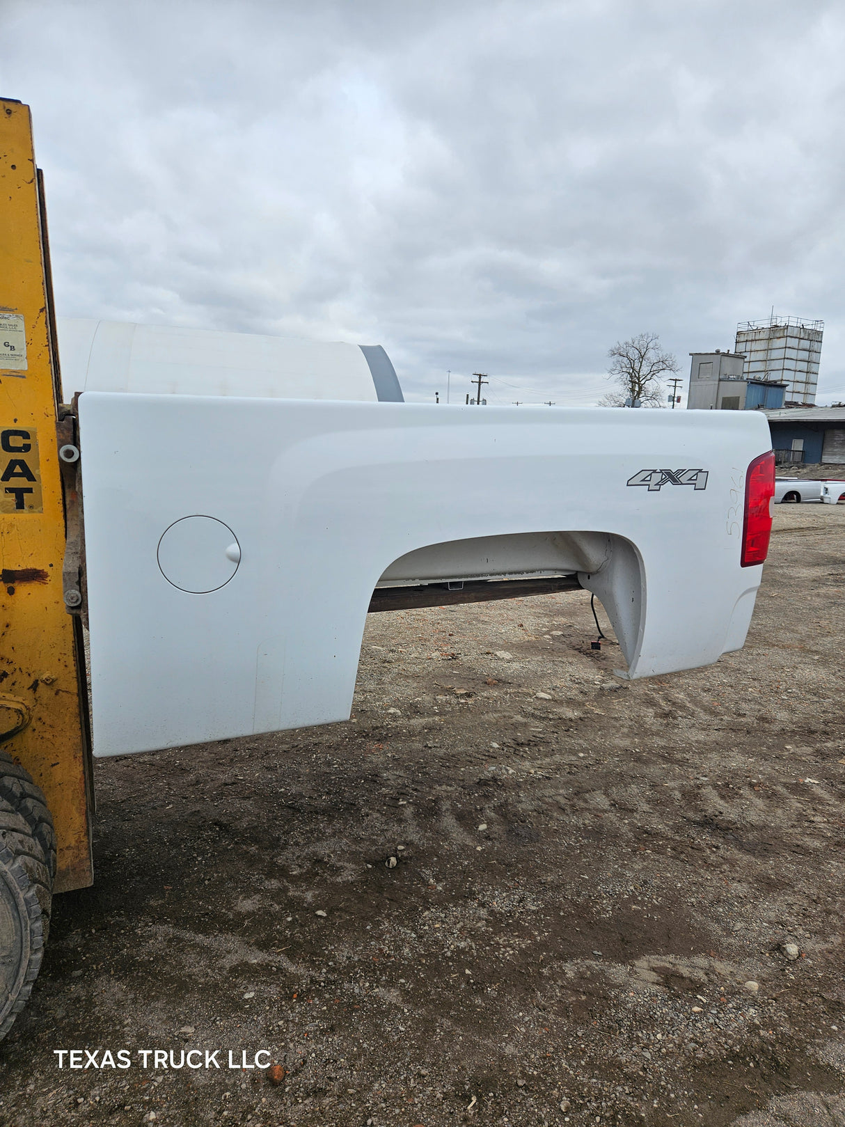 2007-2013 Chevrolet Silverado 1500 2500 3500 HD 6' 6" Short Truck Bed