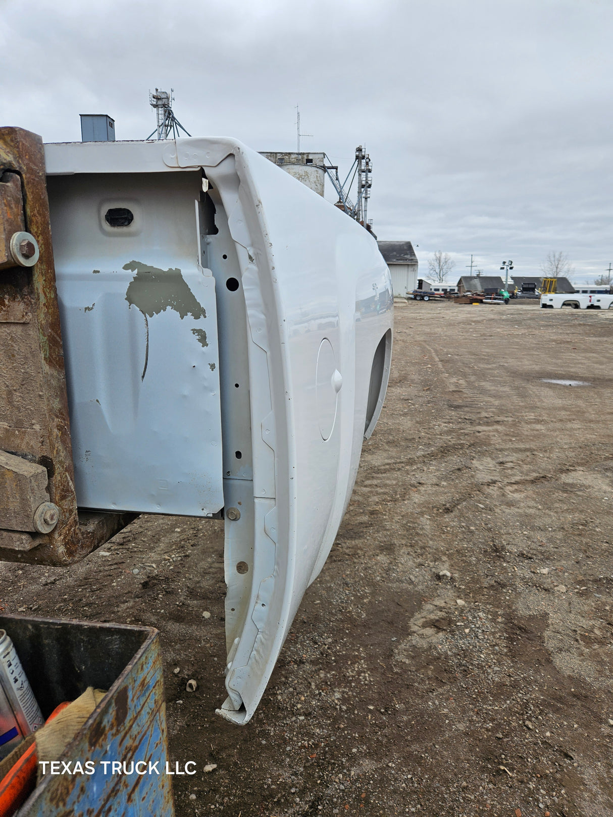 2007-2013 Chevrolet Silverado 1500 2500 3500 HD 6' 6" Short Truck Bed