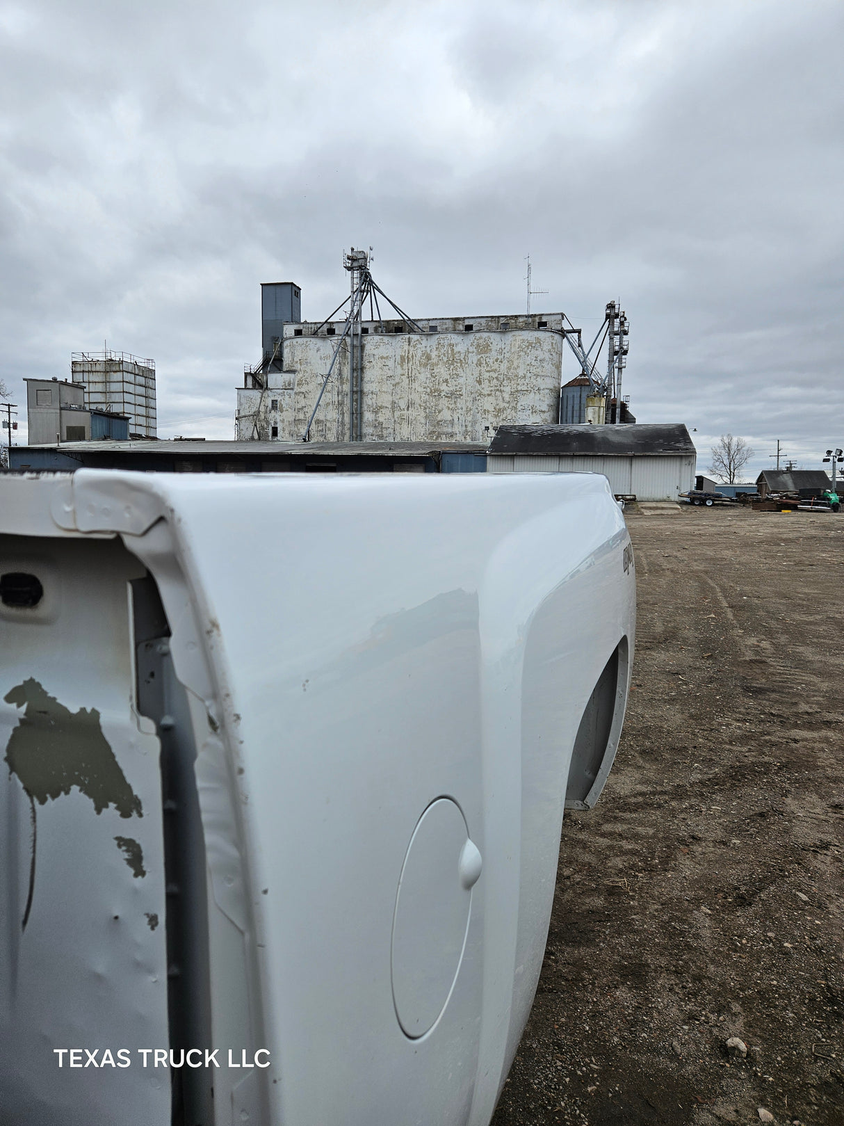 2007-2013 Chevrolet Silverado 1500 2500 3500 HD 6' 6" Short Truck Bed