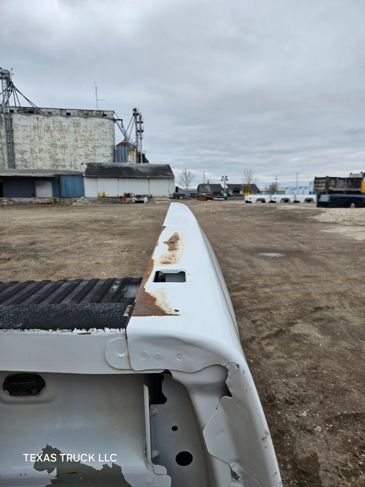 2007-2013 Chevrolet Silverado 1500 2500 3500 HD 6' 6" Short Truck Bed