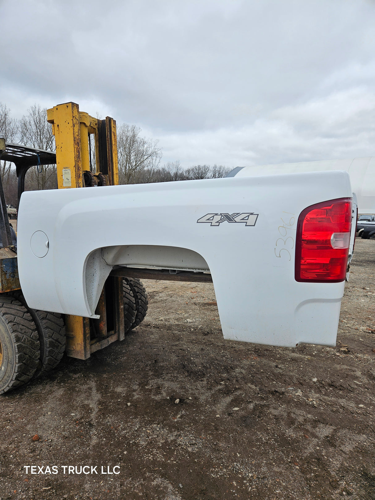 2007-2013 Chevrolet Silverado 1500 2500 3500 HD 6' 6" Short Truck Bed