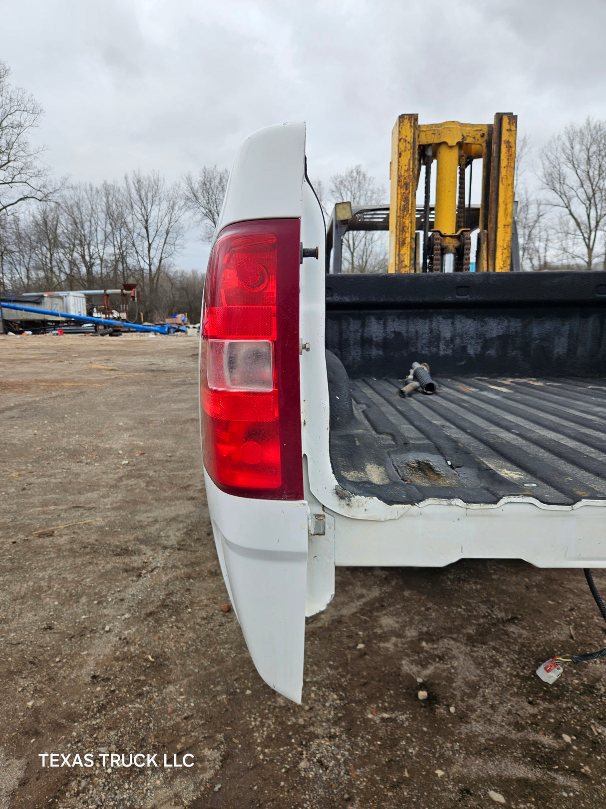2007-2013 Chevrolet Silverado 1500 2500 3500 HD 6' 6" Short Truck Bed