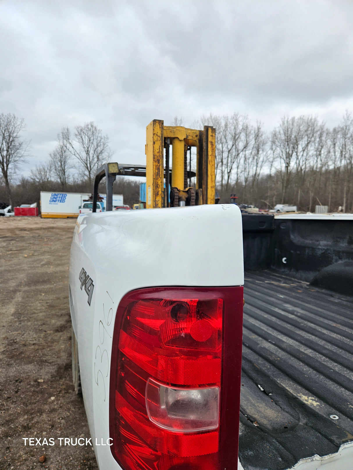 2007-2013 Chevrolet Silverado 1500 2500 3500 HD 6' 6" Short Truck Bed