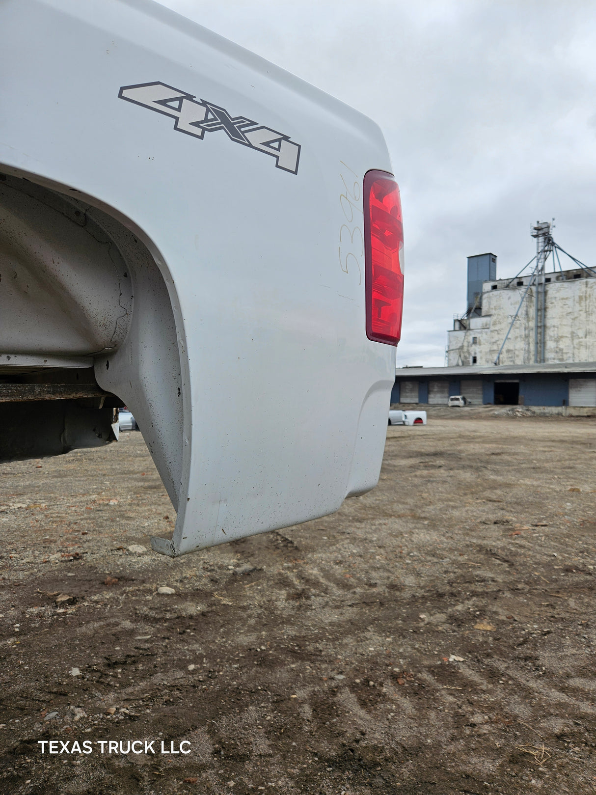 2007-2013 Chevrolet Silverado 1500 2500 3500 HD 6' 6" Short Truck Bed