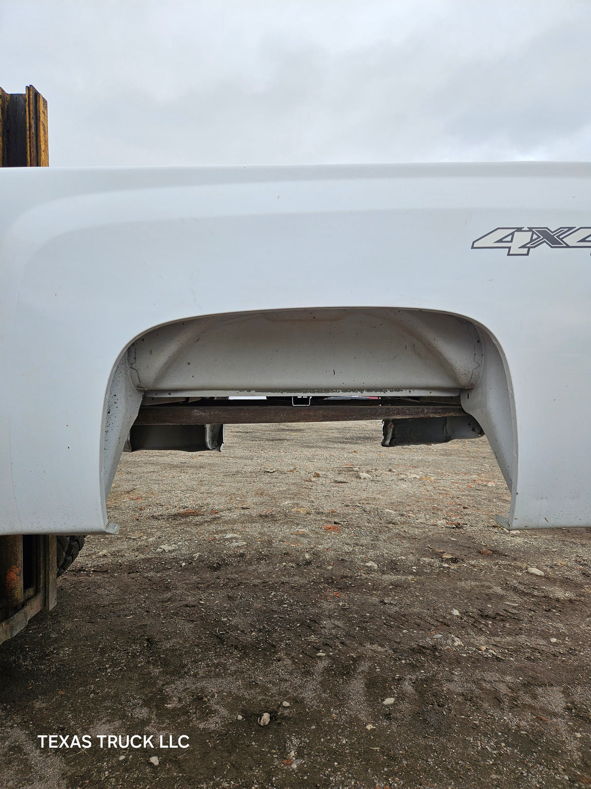 2007-2013 Chevrolet Silverado 1500 2500 3500 HD 6' 6" Short Truck Bed