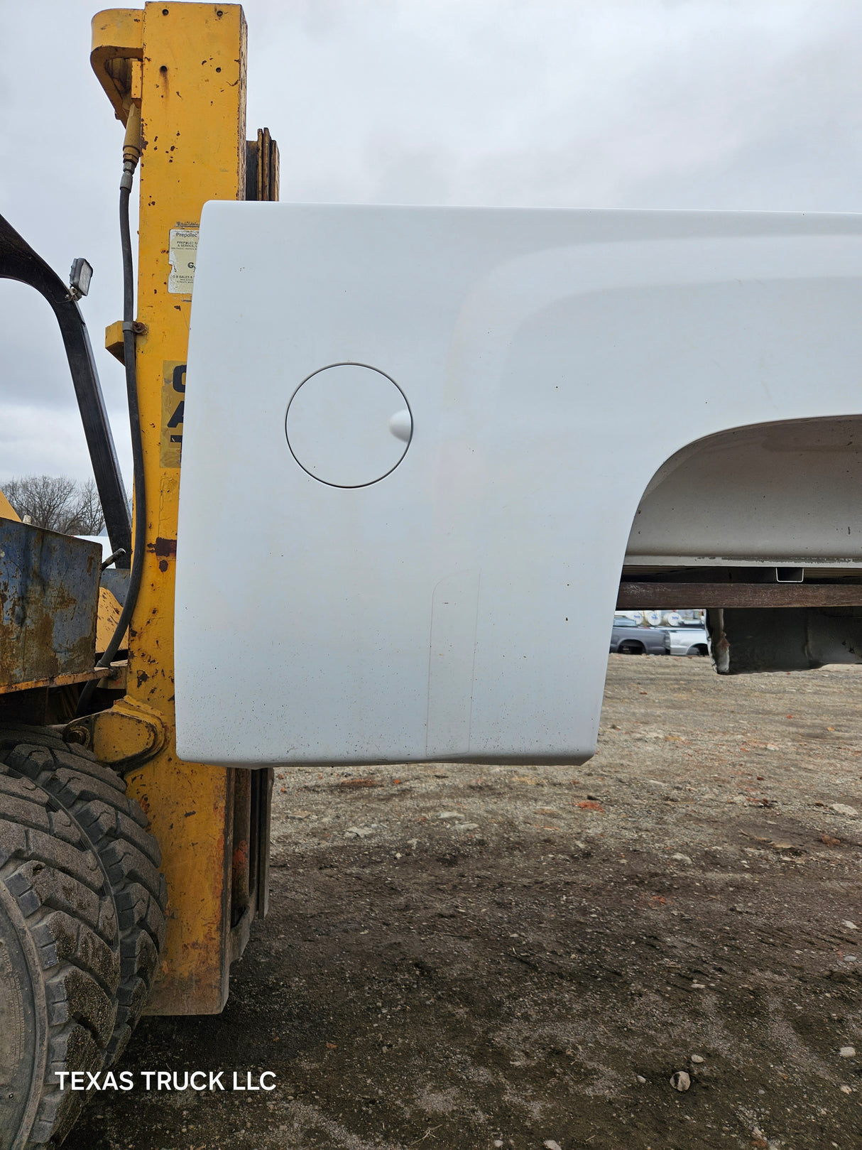 2007-2013 Chevrolet Silverado 1500 2500 3500 HD 6' 6" Short Truck Bed