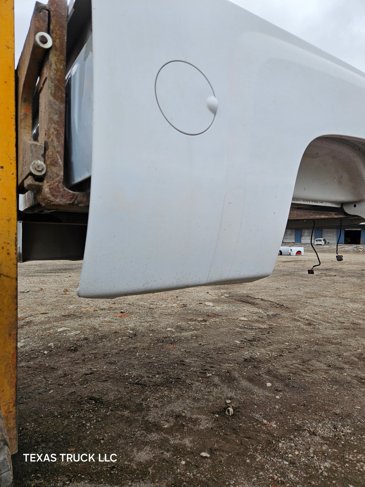 2007-2013 Chevrolet Silverado 1500 2500 3500 HD 6' 6" Short Truck Bed